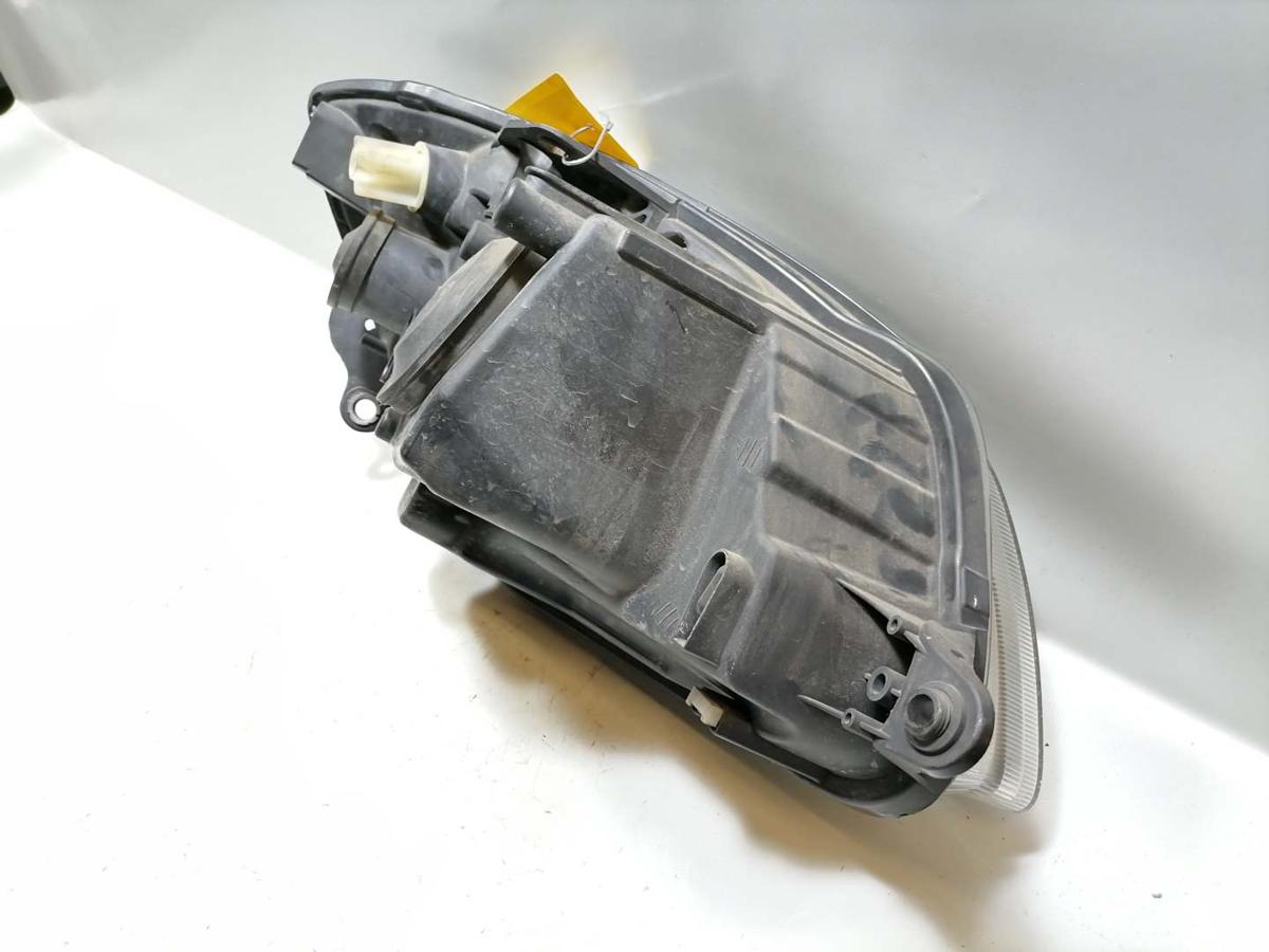 Skoda Roomster original Scheinwerfer vorn links Halogen H4 Bj.2008